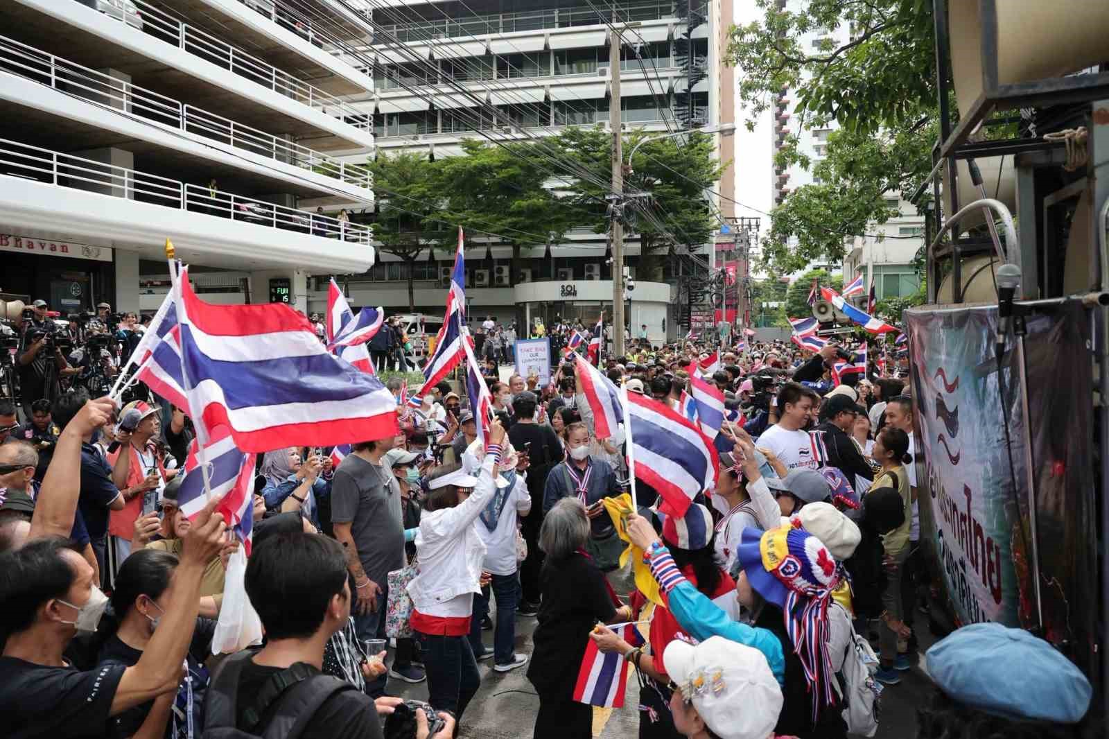Tayland’da İsrail Büyükelçiliği önünde protesto düzenlendi
