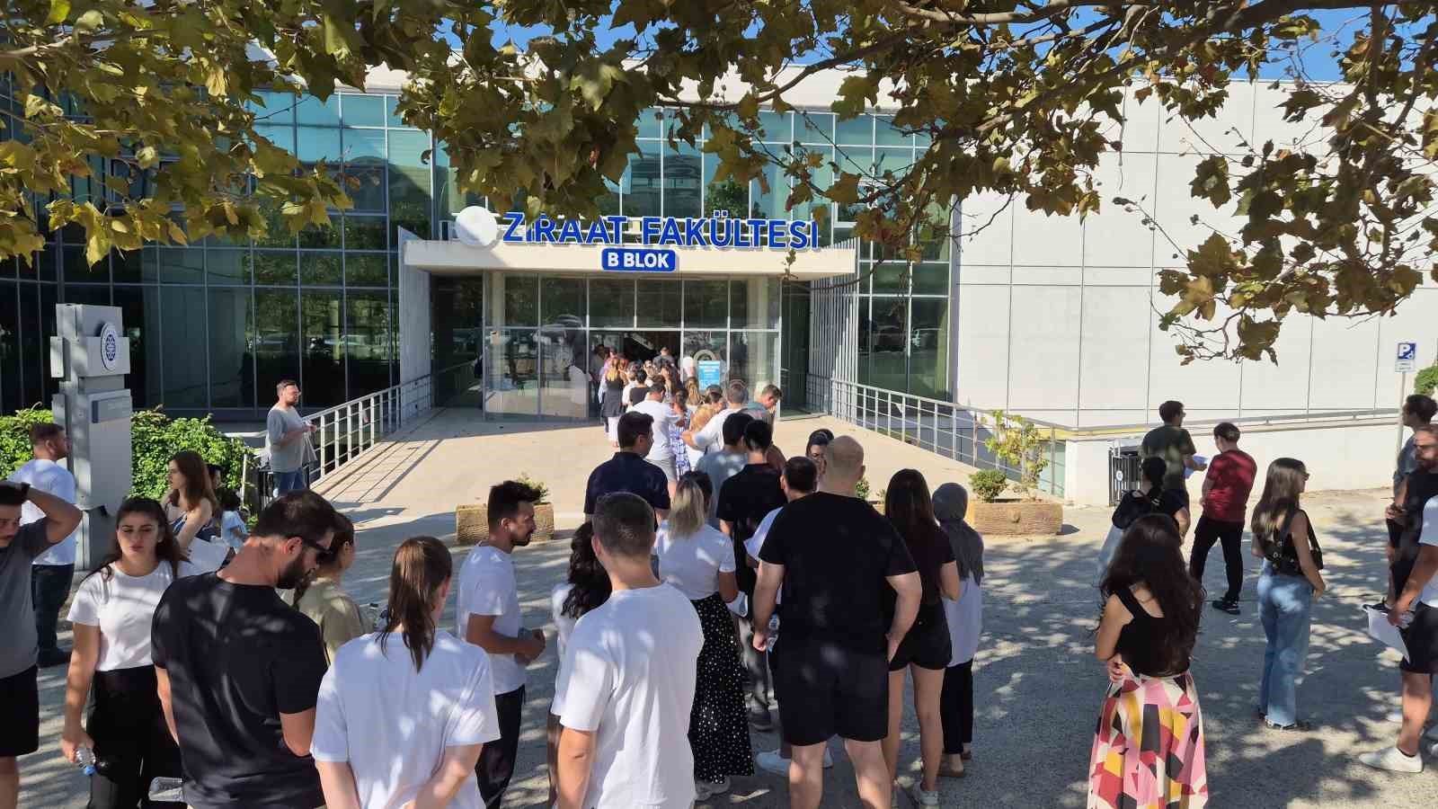 Tekirdağ’da KPSS heyecanı: Üniversitede yoğunluk yaşandı
