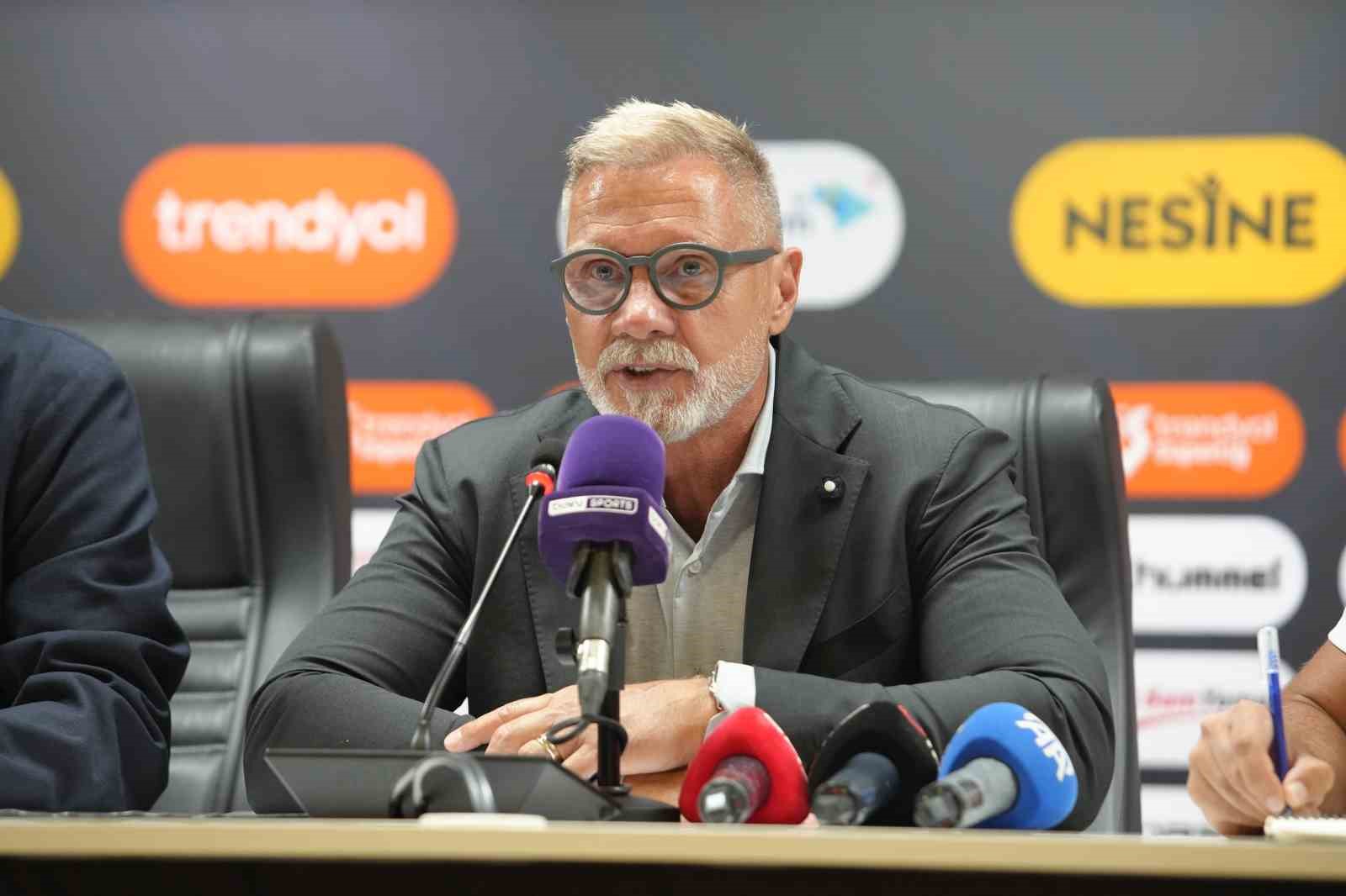 Thorsten Fink: "Hak edilmiş bir beraberlik aldık"
