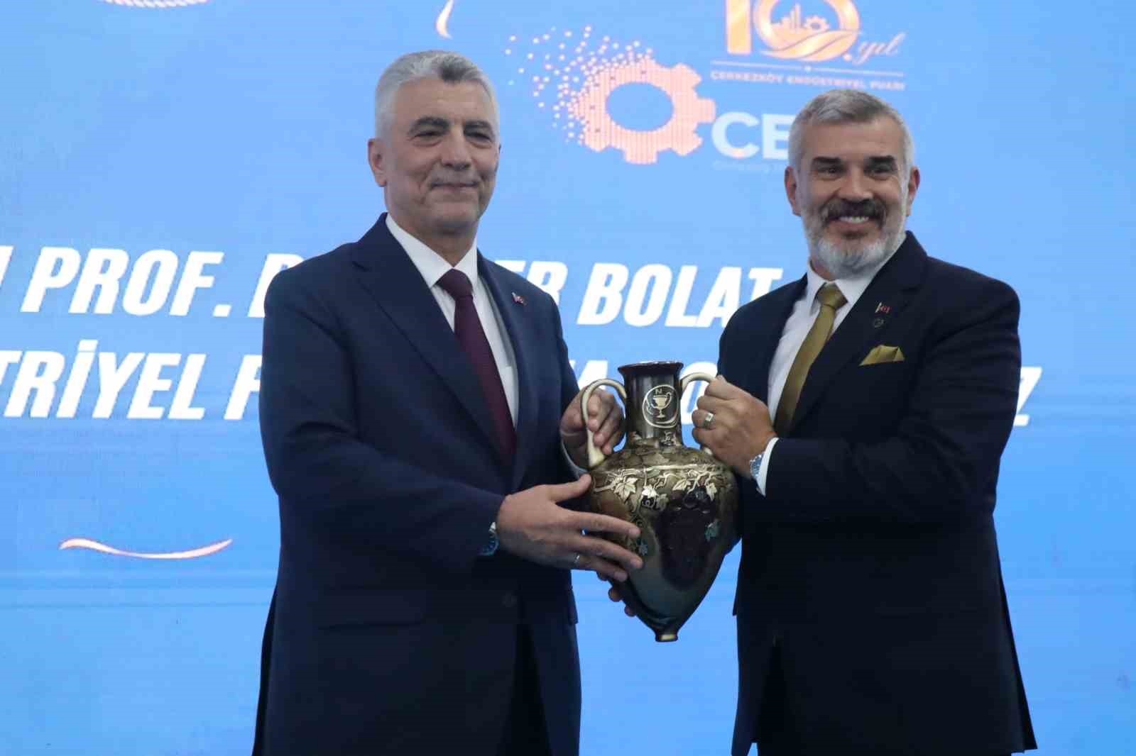 Ticaret Bakanı Bolat: "Kişi başı milli gelirimiz 20 bin 500 dolara çıkacak"
