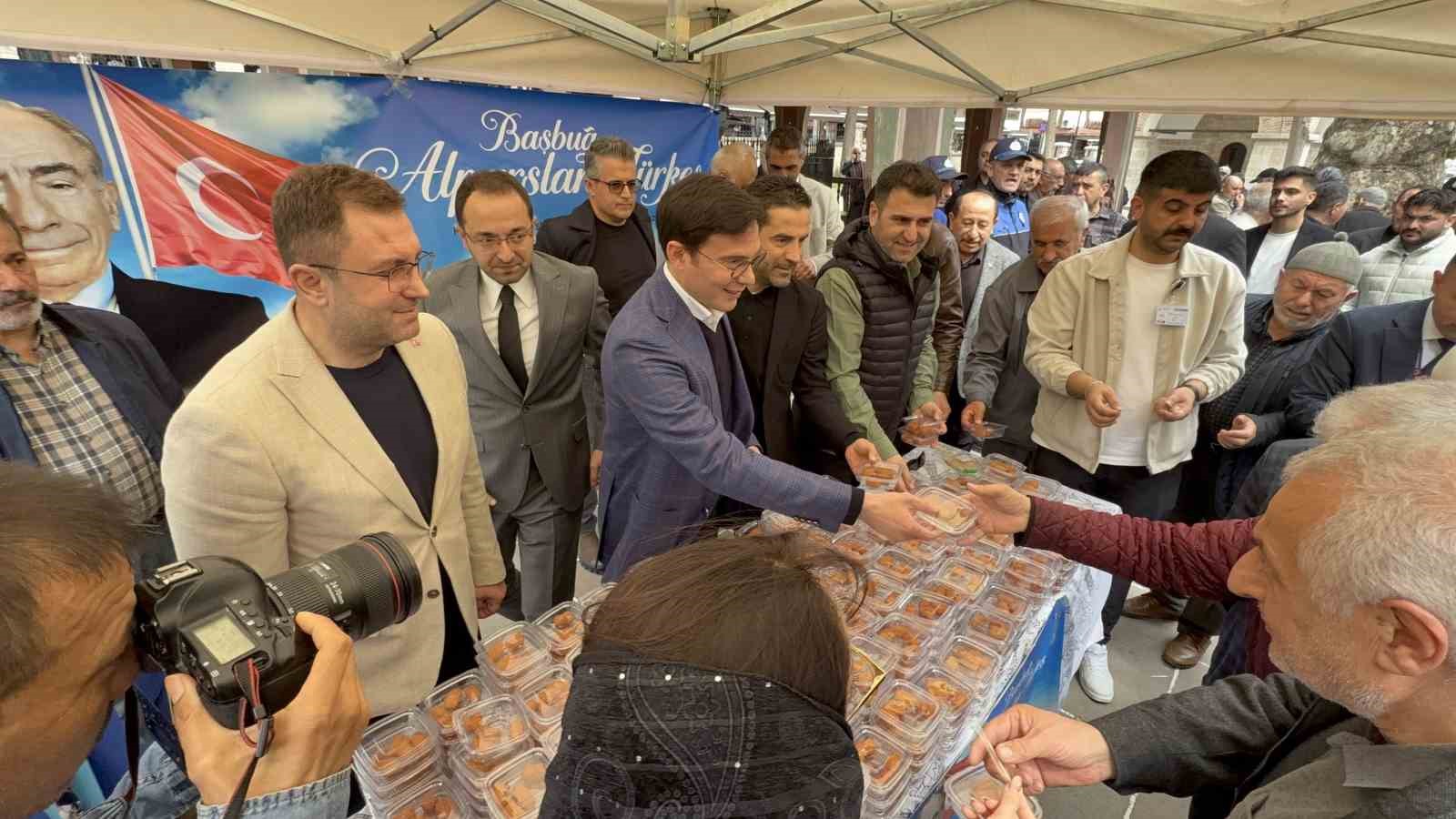 Tokat Belediyesi Türkeş’i dualarla yad etti
