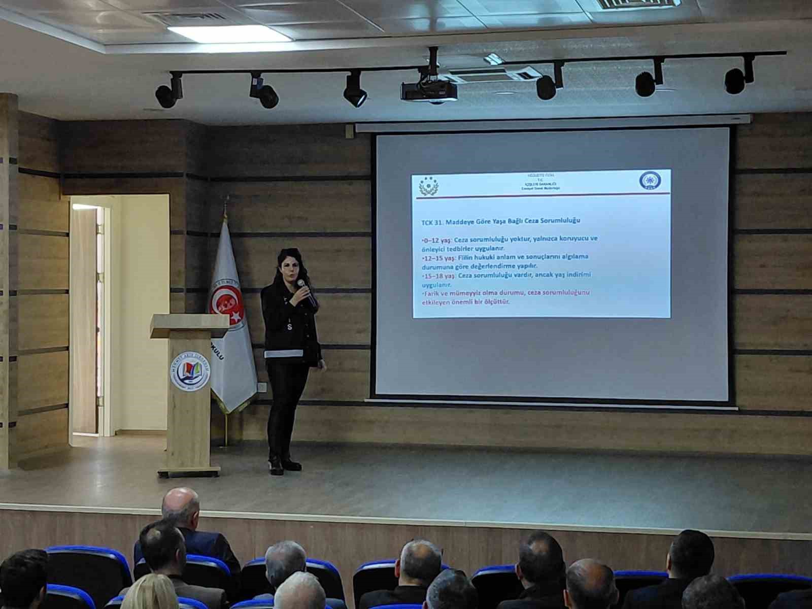 Tokat’ta 584 eğitimciye okul güvenliği eğitimi
