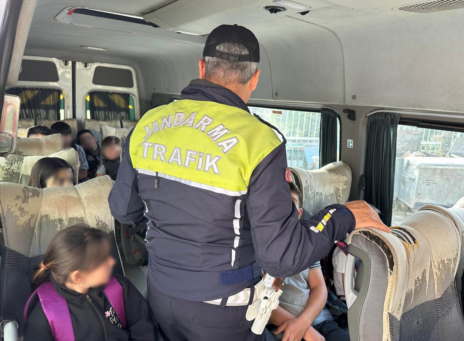 Tokat’ta jandarmadan okul servislerine sıkı denetim

