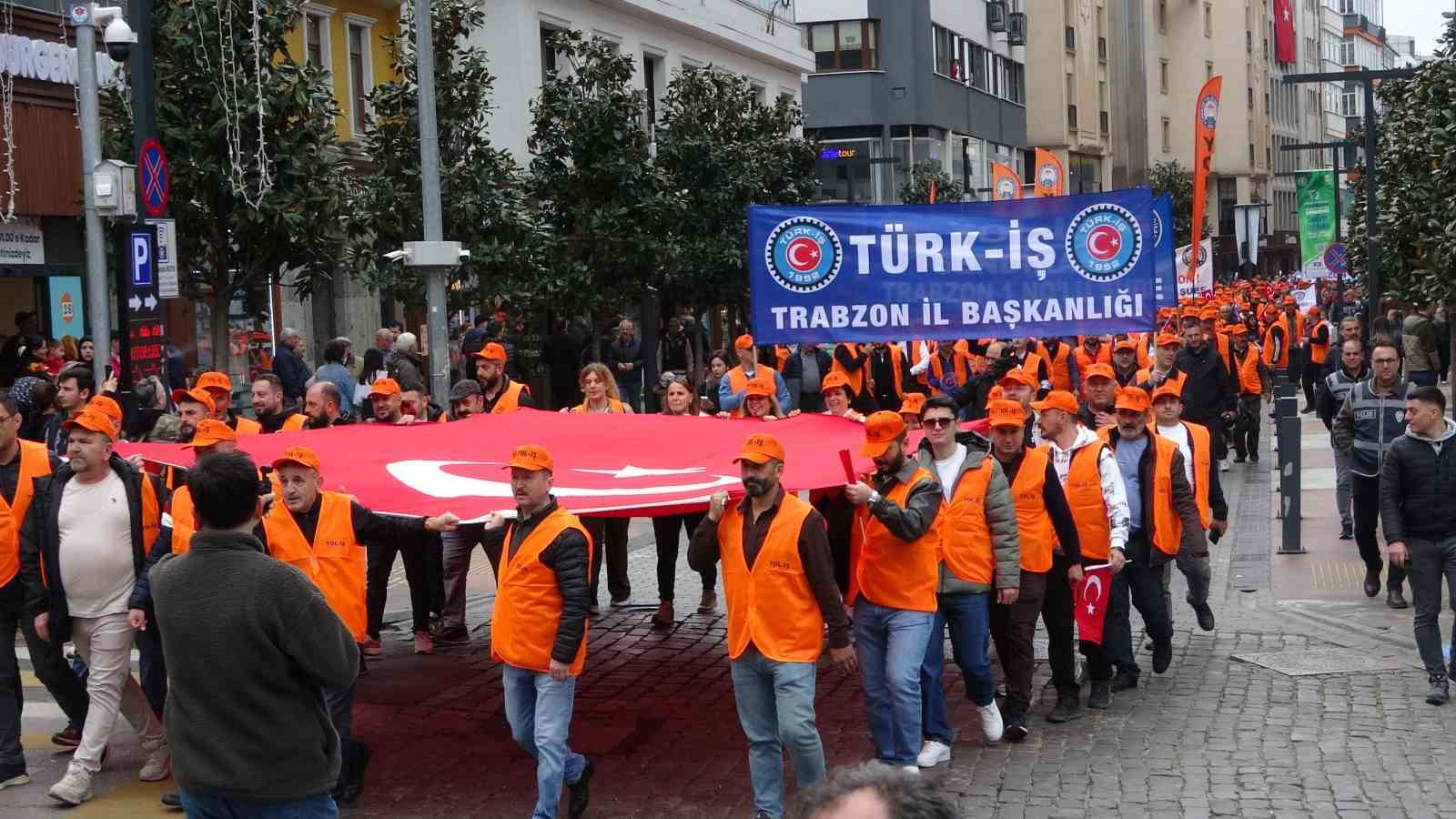 Trabzon’da 1 Mayıs İşçi Bayramı coşkusu

