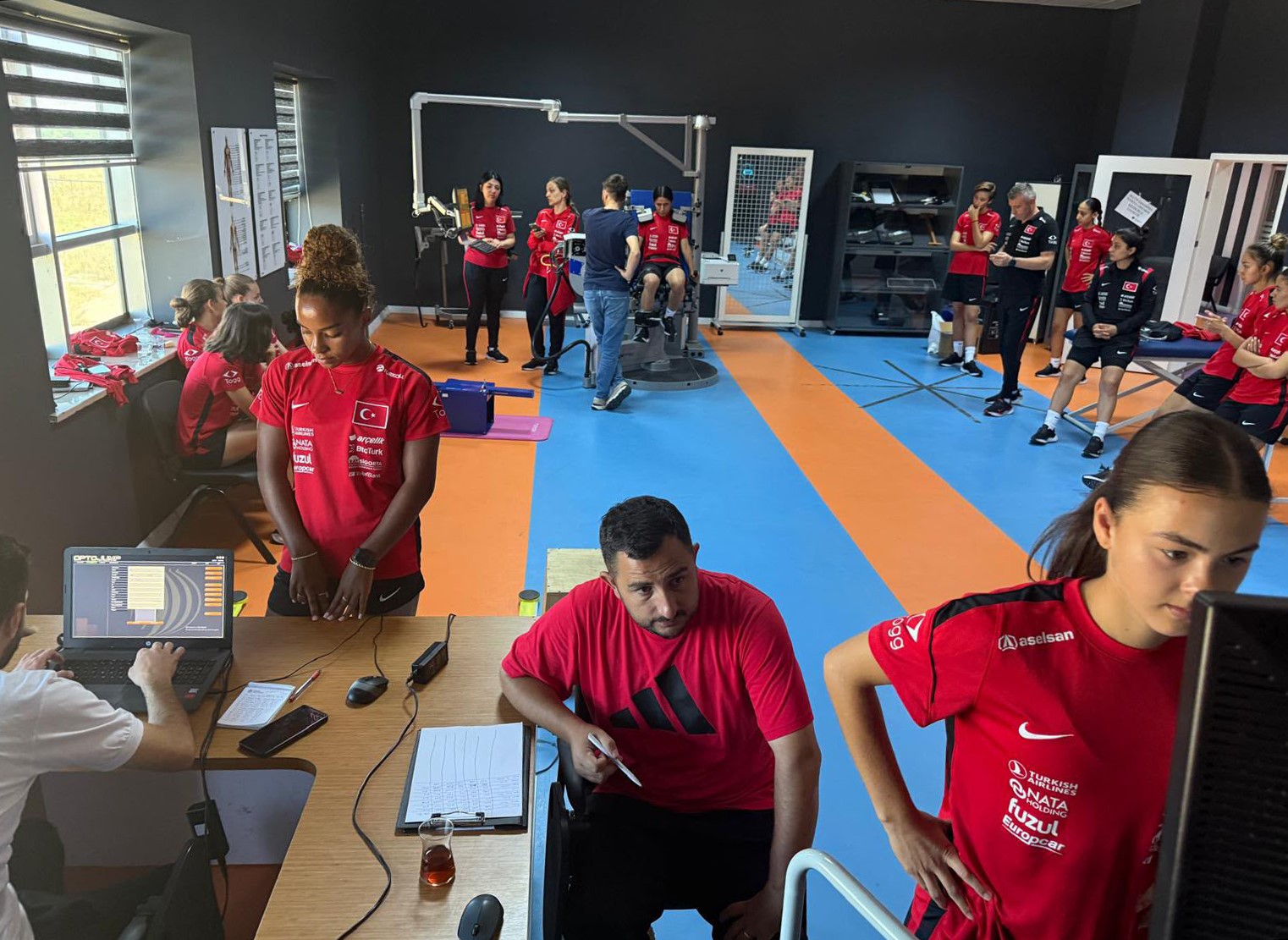 U19 Kadın Millî Takımının performans testleri Atatürk Üniversitesinde gerçekleştirildi
