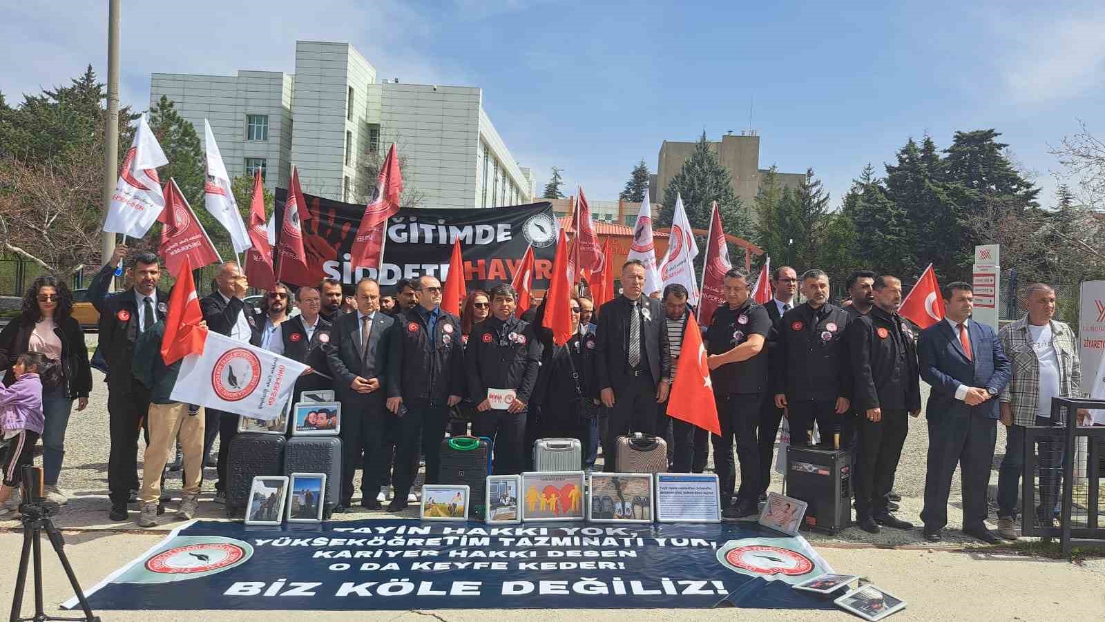 ÜNİPERSEN YÖK önünde: Eğitimde şiddet ve haklar için çağrı
