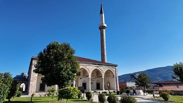 Üsküp’te yangınları, depremleri ve savaşları atlatan Osmanlı mirası Sultan Murat Camii 6 asırdır ayakta
