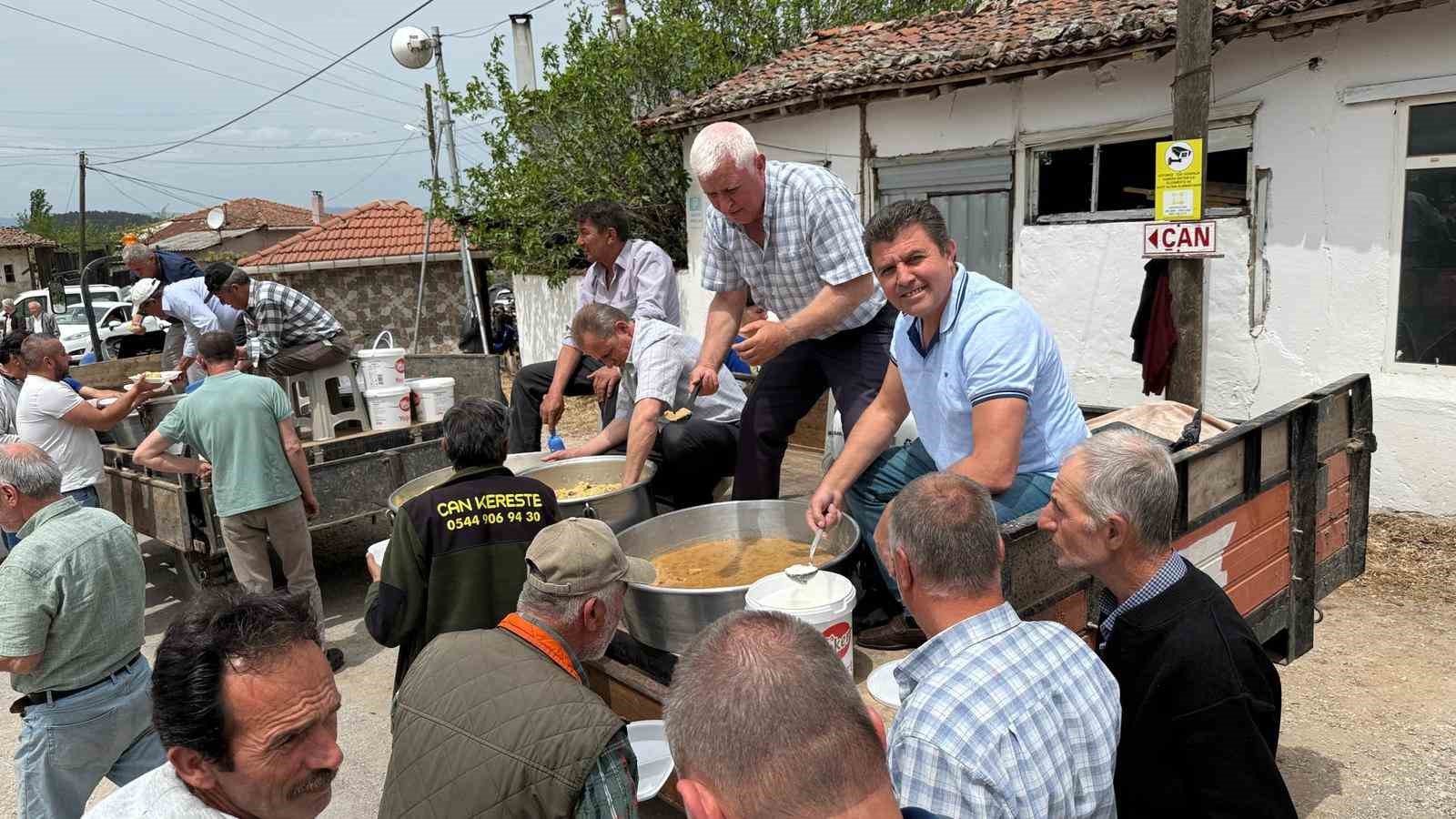 Uzunalan köyü hayrı yapıldı
