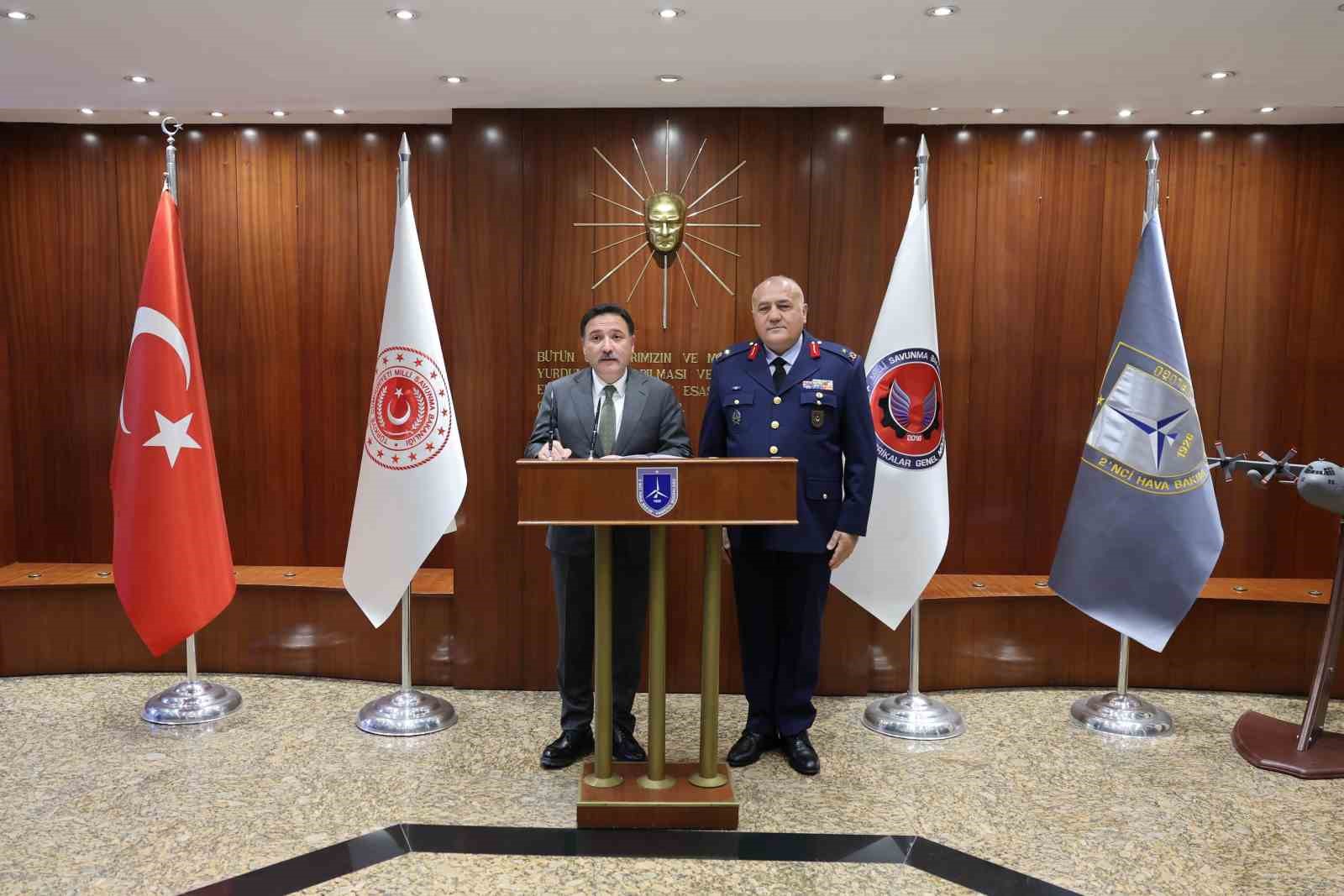 Vali Çiçek, 2. Hava Bakım Fabrika Müdürlüğünün 100. yıl etkinliklerine katıldı
