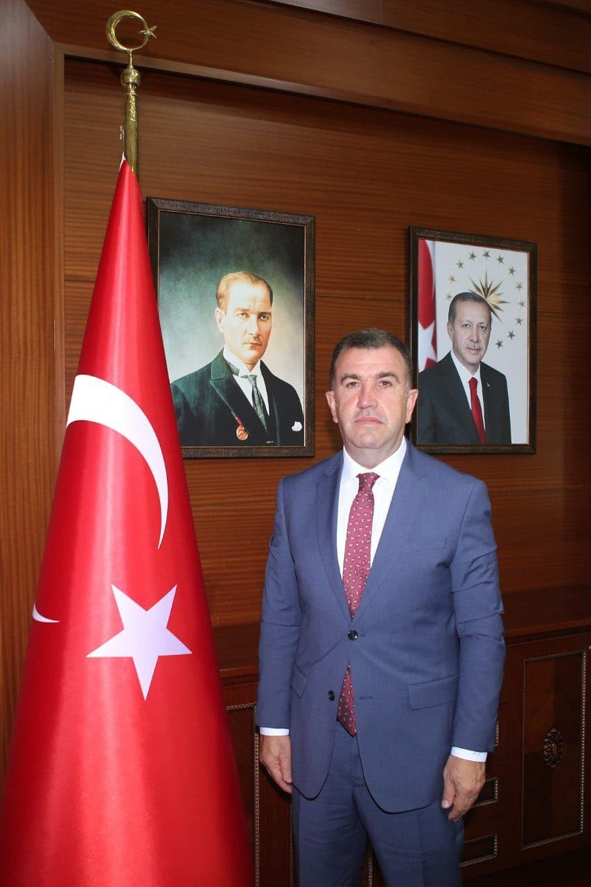 Vali Eldivan: "Mevlit Kandili, gönüllerimizi sevgi ve merhametle yeniden buluşturmak için kıymetli bir fırsattır"
