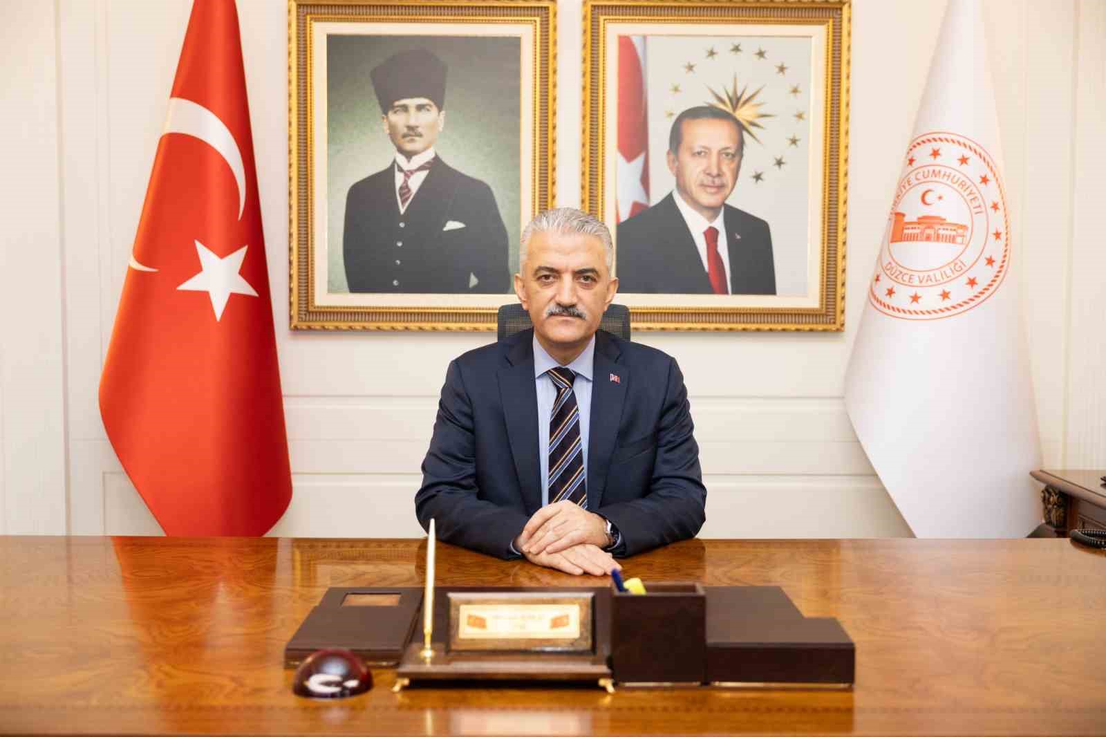 Vali Makas’tan 29 Ekim Cumhuriyet Bayramı mesajı
