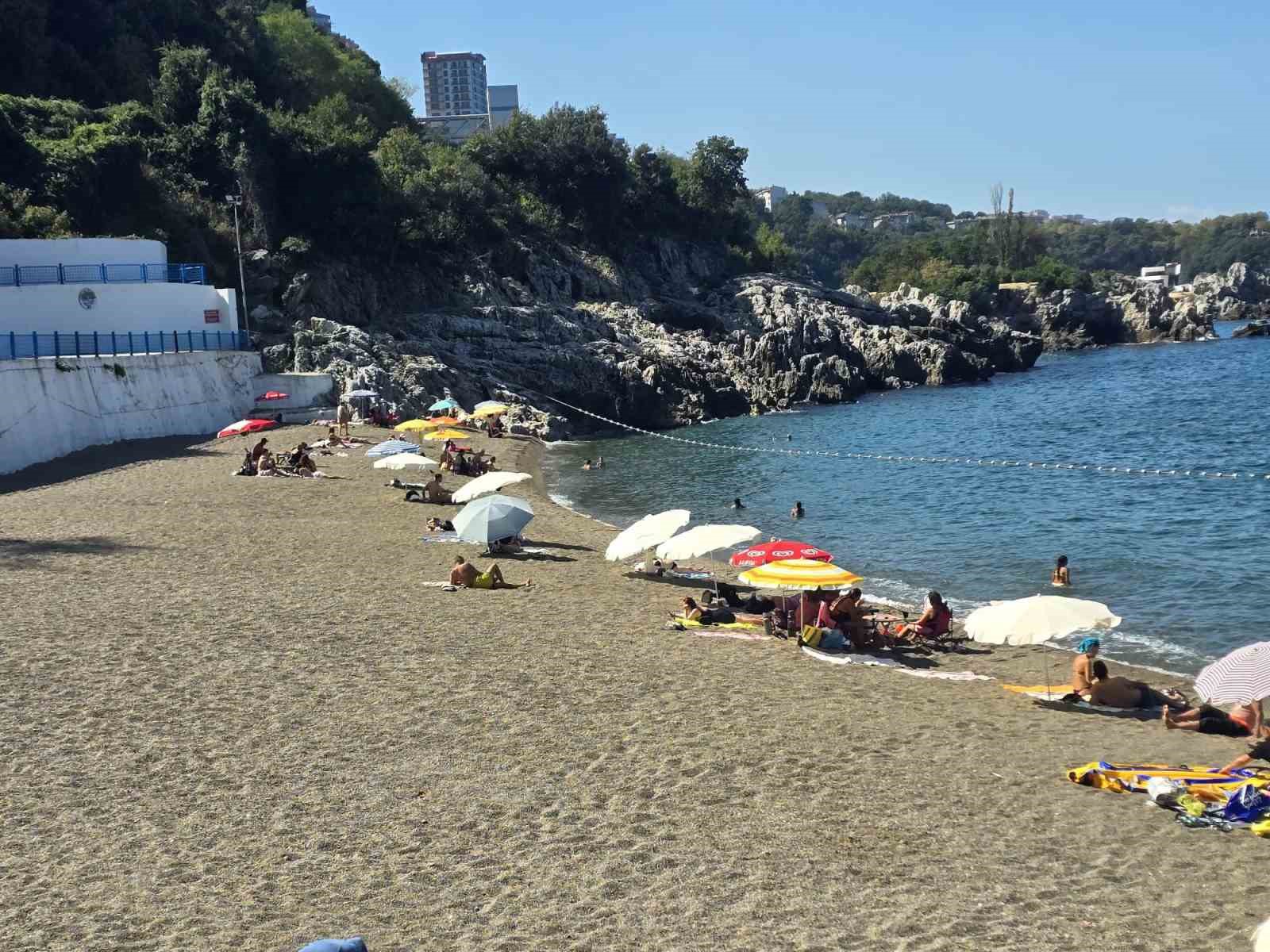 Yasak kalktı, vatandaşlar Kapuz Plajı’na akın etti
