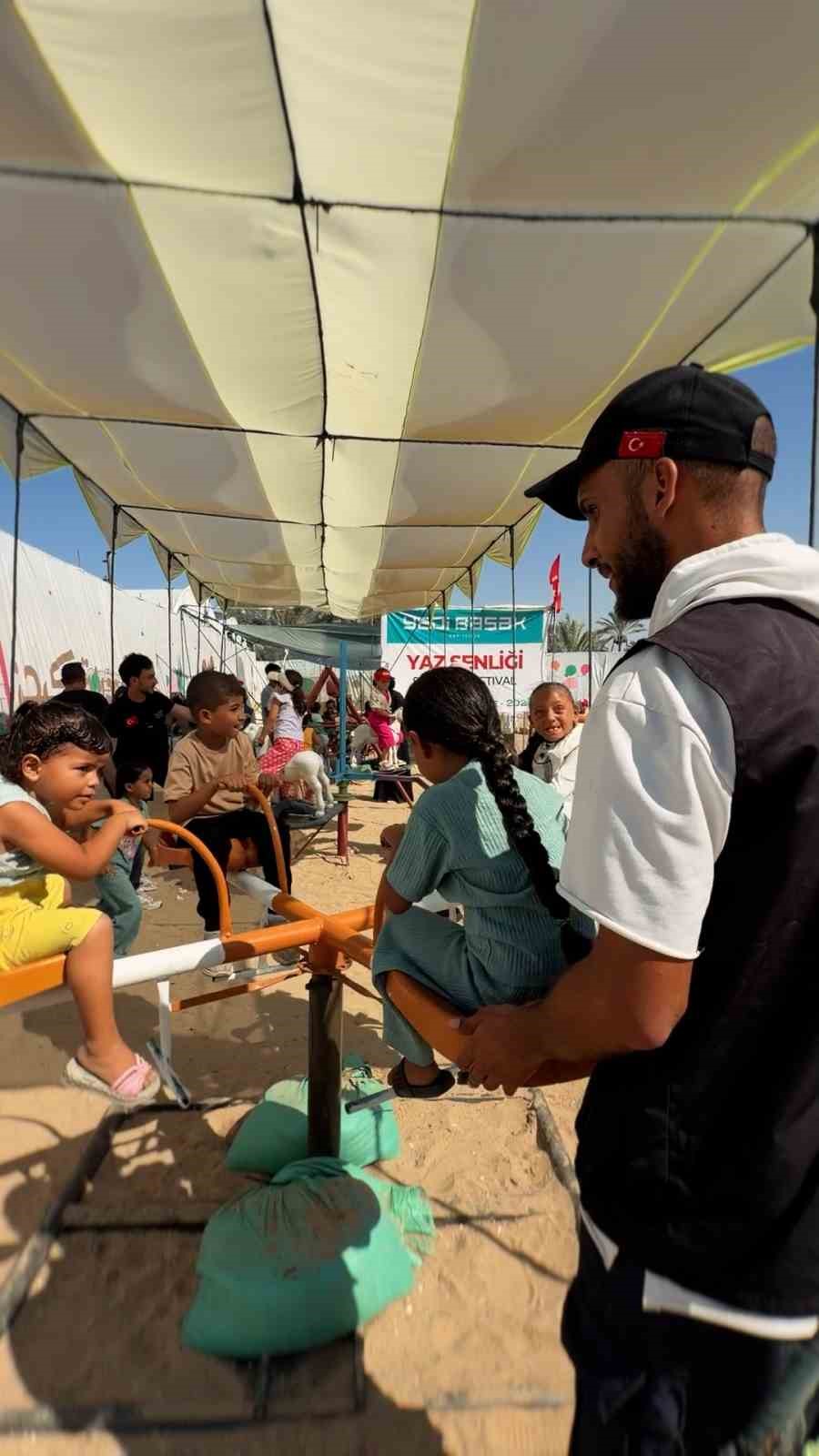 Yedi Başak Gazze’de Çocuklar için yaz festivali düzenledi
